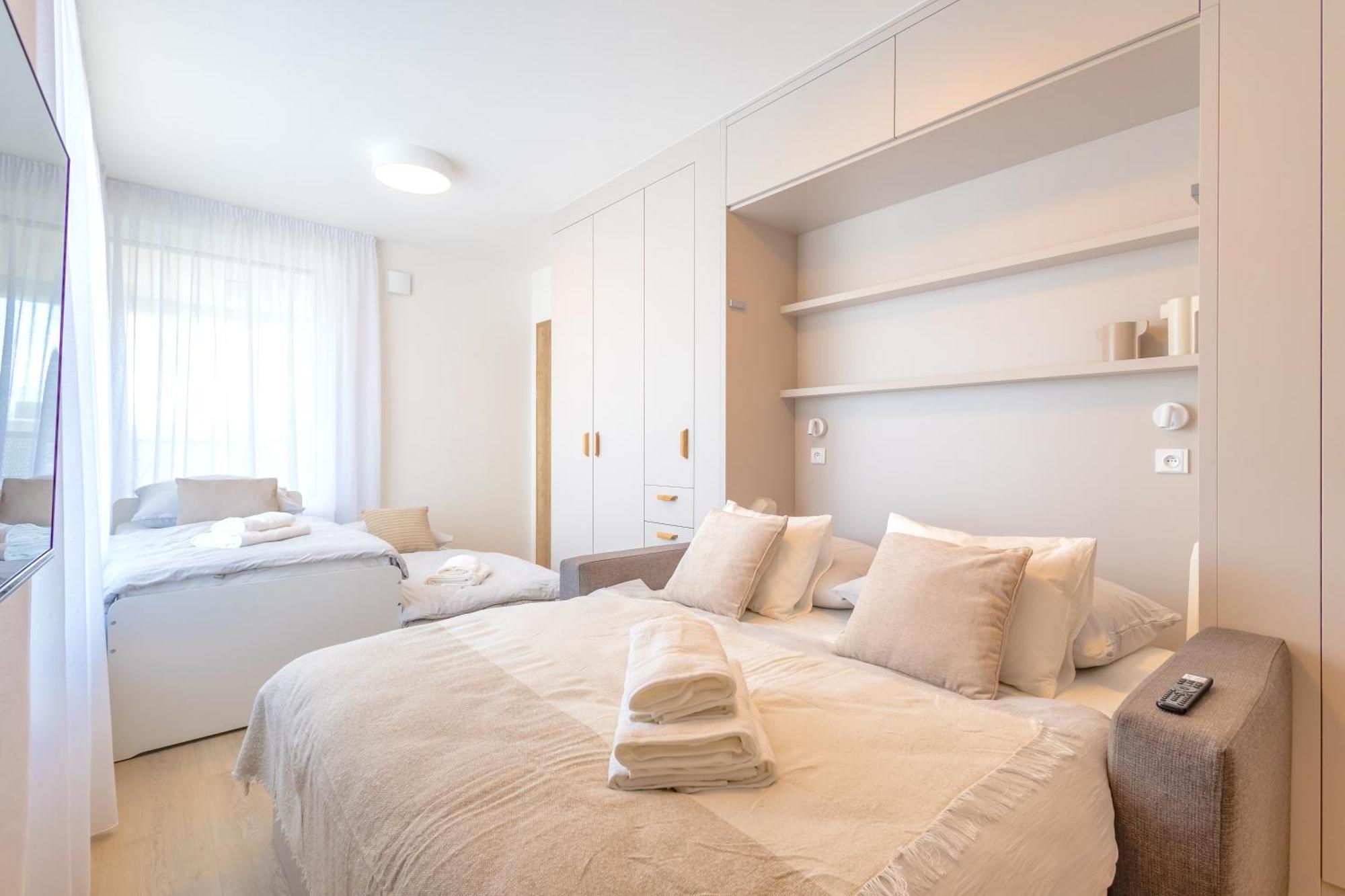 Apartamento Bright 2Br - 5Th Floor, Balcony, Free Parking By Gravity Praga Exterior foto